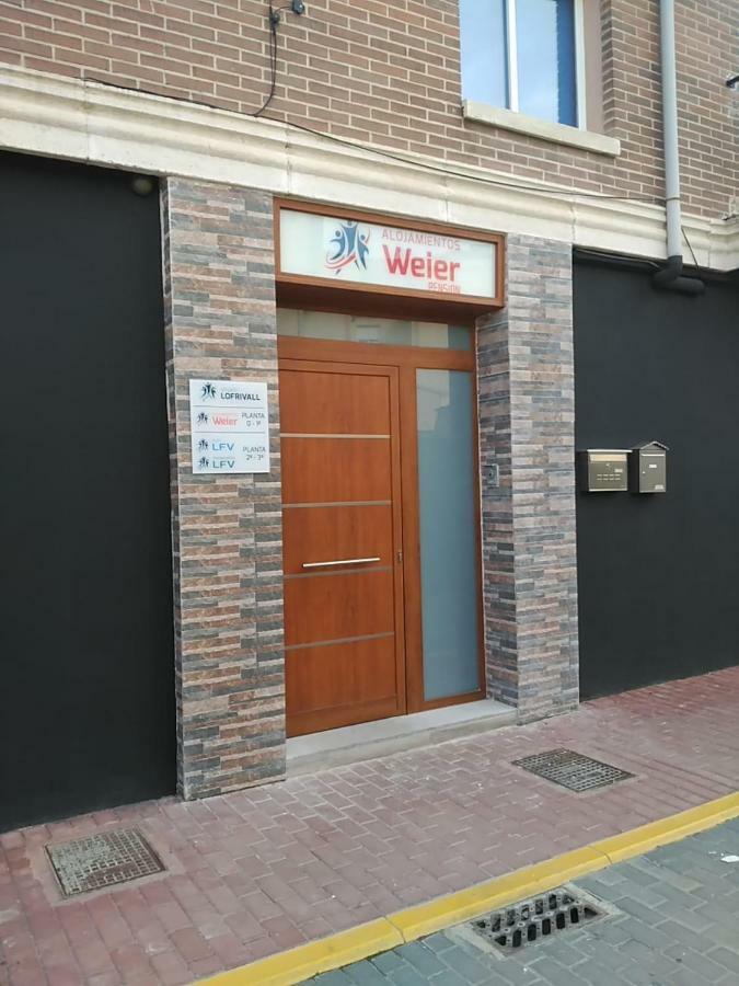 Alojamiento Weier La Cisterniga ภายนอก รูปภาพ